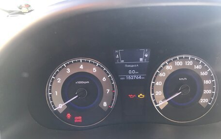 Hyundai Solaris II рестайлинг, 2011 год, 500 000 рублей, 10 фотография