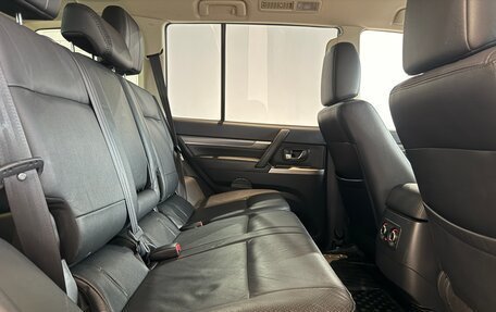 Mitsubishi Pajero IV, 2013 год, 2 990 000 рублей, 22 фотография