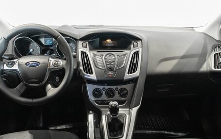 Ford Focus III, 2013 год, 900 000 рублей, 6 фотография