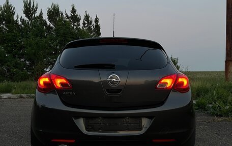 Opel Astra J, 2012 год, 990 000 рублей, 6 фотография