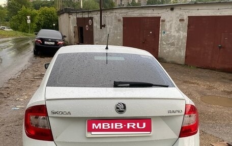 Skoda Rapid I, 2014 год, 1 000 000 рублей, 4 фотография