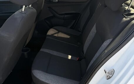 Skoda Rapid II, 2021 год, 950 000 рублей, 23 фотография