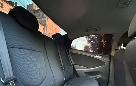 Hyundai Solaris II рестайлинг, 2011 год, 420 000 рублей, 7 фотография