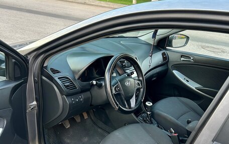 Hyundai Solaris II рестайлинг, 2011 год, 420 000 рублей, 15 фотография