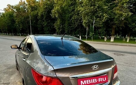 Hyundai Solaris II рестайлинг, 2011 год, 420 000 рублей, 19 фотография