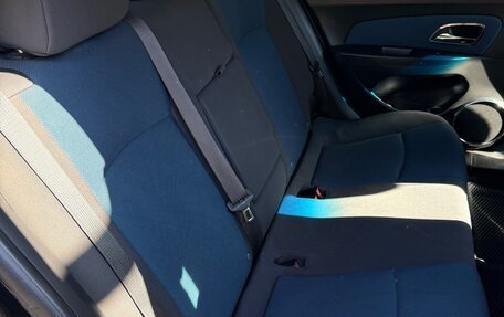 Chevrolet Cruze II, 2011 год, 750 000 рублей, 7 фотография