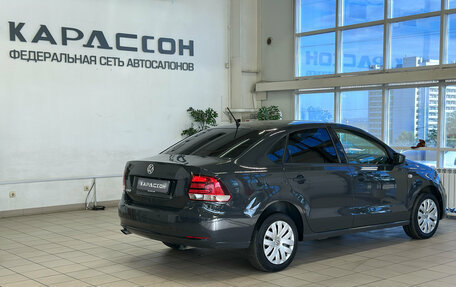Volkswagen Polo VI (EU Market), 2016 год, 970 000 рублей, 2 фотография