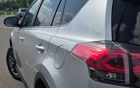 Toyota RAV4, 2019 год, 2 200 000 рублей, 10 фотография