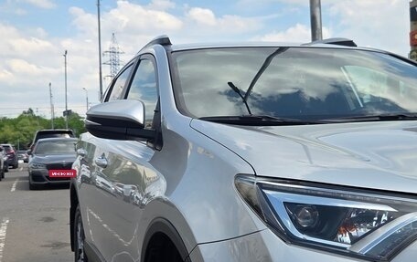 Toyota RAV4, 2019 год, 2 200 000 рублей, 4 фотография