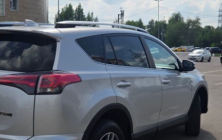 Toyota RAV4, 2019 год, 2 200 000 рублей, 13 фотография
