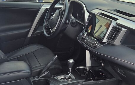 Toyota RAV4, 2019 год, 2 200 000 рублей, 19 фотография