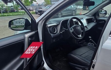 Toyota RAV4, 2019 год, 2 200 000 рублей, 22 фотография