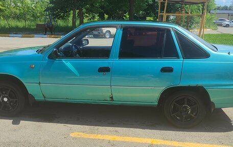 Daewoo Nexia I рестайлинг, 2001 год, 150 000 рублей, 2 фотография