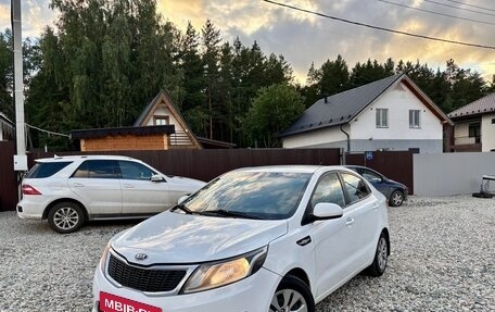 KIA Rio III рестайлинг, 2013 год, 547 000 рублей, 3 фотография