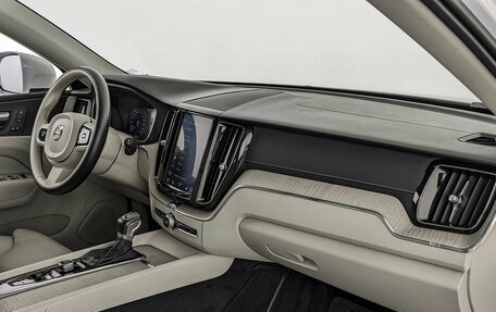 Volvo XC60 II, 2019 год, 3 520 000 рублей, 13 фотография