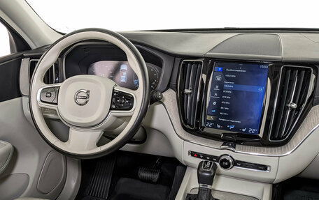 Volvo XC60 II, 2019 год, 3 520 000 рублей, 28 фотография