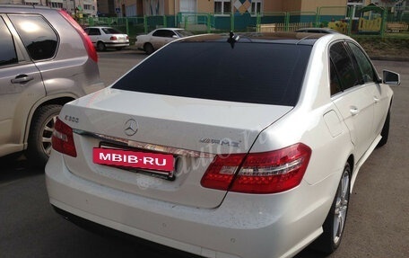 Mercedes-Benz E-Класс, 2010 год, 1 350 000 рублей, 6 фотография