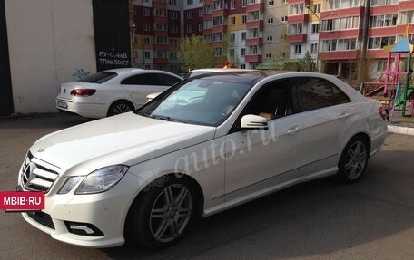 Mercedes-Benz E-Класс, 2010 год, 1 350 000 рублей, 4 фотография