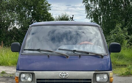 Toyota HiAce H100, 1990 год, 225 000 рублей, 1 фотография