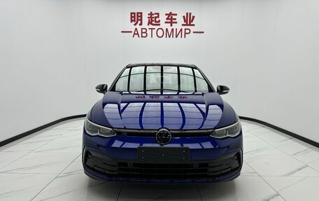 Volkswagen Golf VIII, 2022 год, 1 970 000 рублей, 1 фотография