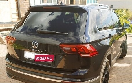 Volkswagen Tiguan II, 2022 год, 3 200 000 рублей, 4 фотография