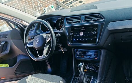 Volkswagen Tiguan II, 2022 год, 3 200 000 рублей, 13 фотография