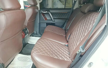 Toyota Land Cruiser Prado 150 рестайлинг 2, 2014 год, 3 680 000 рублей, 14 фотография