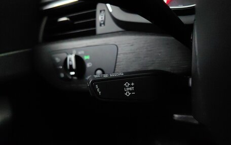 Audi A4, 2017 год, 2 199 000 рублей, 22 фотография