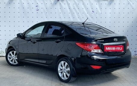 Hyundai Solaris II рестайлинг, 2014 год, 999 000 рублей, 5 фотография