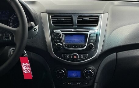 Hyundai Solaris II рестайлинг, 2014 год, 999 000 рублей, 17 фотография