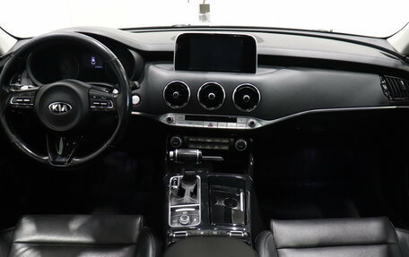 KIA Stinger I, 2018 год, 2 395 000 рублей, 14 фотография