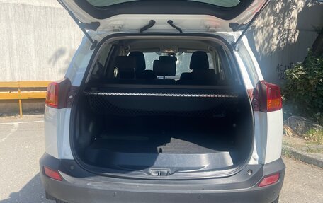 Toyota RAV4, 2014 год, 1 900 000 рублей, 5 фотография