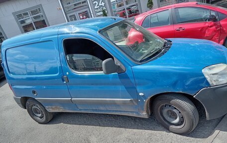 Peugeot Partner II рестайлинг 2, 2010 год, 280 000 рублей, 2 фотография