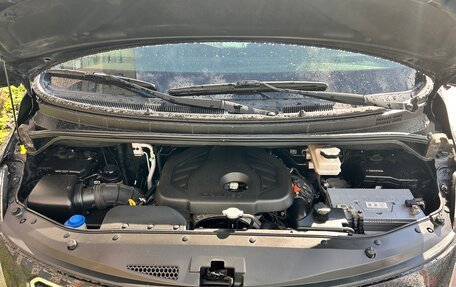 Hyundai Grand Starex Grand Starex I рестайлинг 2, 2017 год, 1 750 000 рублей, 11 фотография