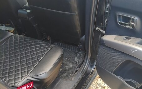 Mitsubishi Outlander III рестайлинг 3, 2008 год, 820 000 рублей, 11 фотография