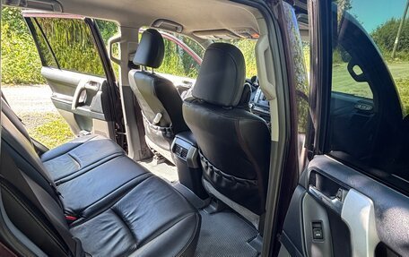 Toyota Land Cruiser Prado 150 рестайлинг 2, 2012 год, 2 500 000 рублей, 8 фотография