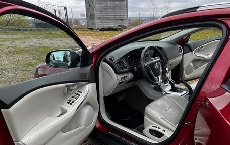 Volvo V40 II рестайлинг, 2013 год, 1 000 000 рублей, 5 фотография
