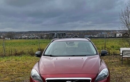 Volvo V40 II рестайлинг, 2013 год, 1 000 000 рублей, 2 фотография