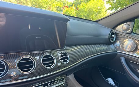 Mercedes-Benz E-Класс AMG, 2018 год, 6 200 000 рублей, 32 фотография