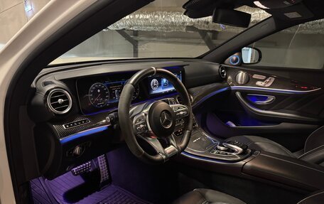 Mercedes-Benz E-Класс AMG, 2018 год, 6 200 000 рублей, 37 фотография