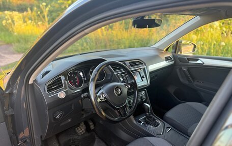 Volkswagen Tiguan II, 2017 год, 1 799 000 рублей, 10 фотография