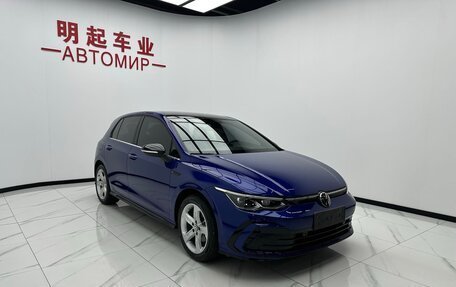Volkswagen Golf VIII, 2022 год, 1 970 000 рублей, 2 фотография