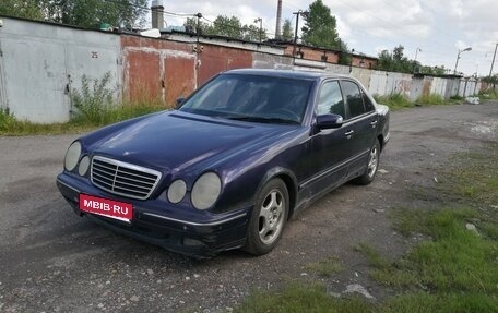 Mercedes-Benz E-Класс, 1999 год, 215 000 рублей, 1 фотография