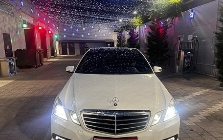 Mercedes-Benz E-Класс, 2010 год, 1 800 000 рублей, 1 фотография