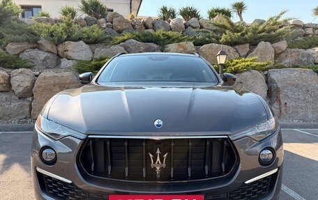 Maserati Levante I, 2021 год, 6 500 000 рублей, 8 фотография