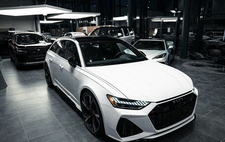 Audi RS 6, 2022 год, 14 490 000 рублей, 7 фотография