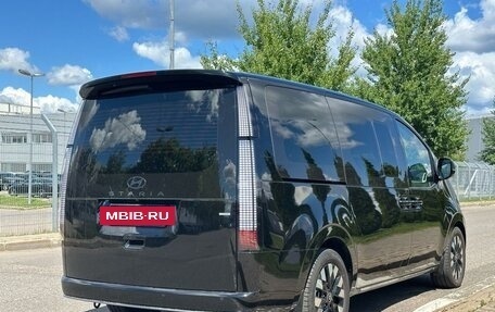 Hyundai Staria, 2025 год, 9 950 000 рублей, 5 фотография