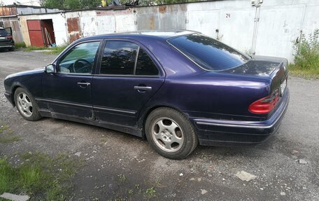 Mercedes-Benz E-Класс, 1999 год, 215 000 рублей, 9 фотография
