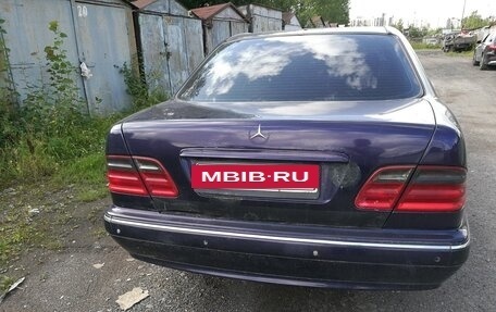Mercedes-Benz E-Класс, 1999 год, 215 000 рублей, 6 фотография