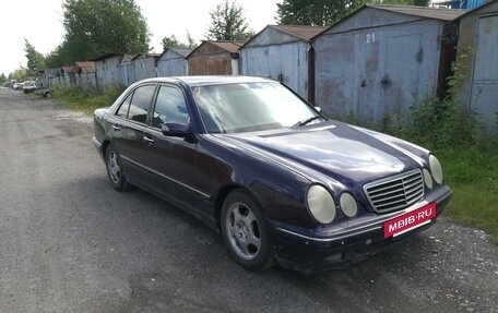 Mercedes-Benz E-Класс, 1999 год, 215 000 рублей, 2 фотография